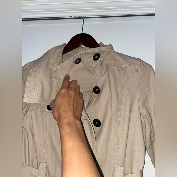 Trench coat - Picture 2 of 3